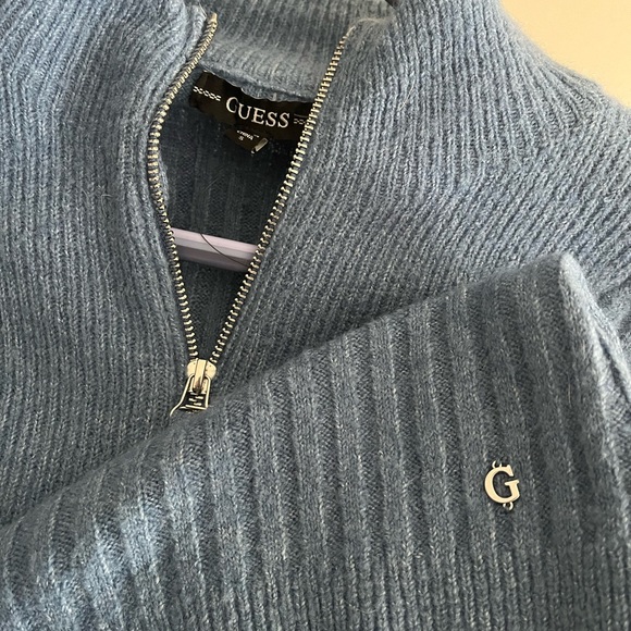 Guess pull up sweater - Picture 3 of 3